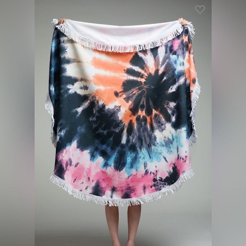 California Tie-Dye Round Towel